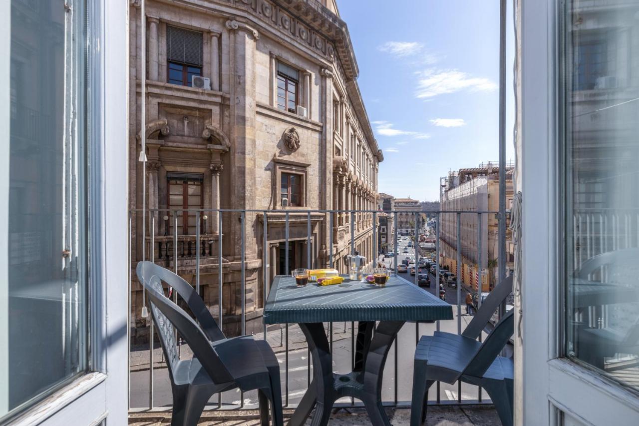 La Casa Di Carta In Piazza Stesicoro Apartment Catania Exterior photo