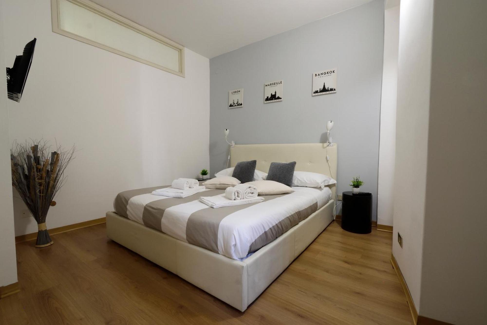 La Casa Di Carta In Piazza Stesicoro Apartment Catania Exterior photo